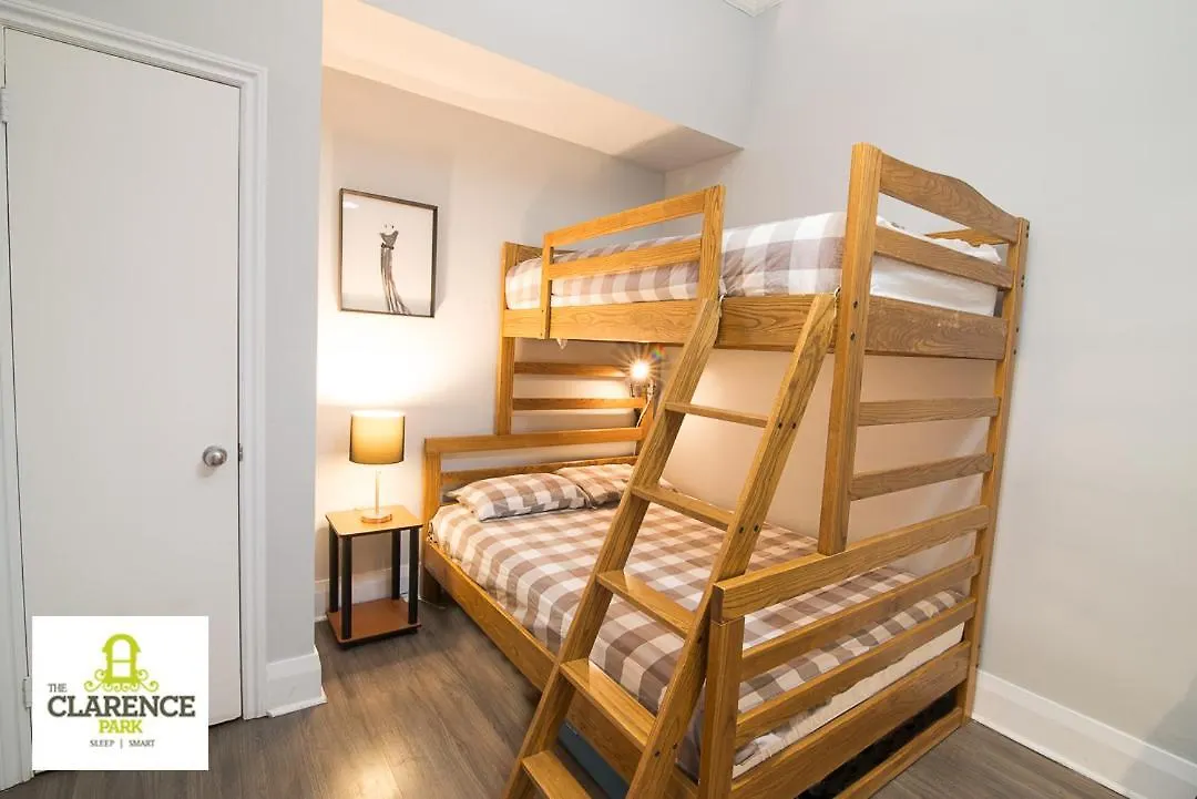 Hostel The Clarence Park Toronto