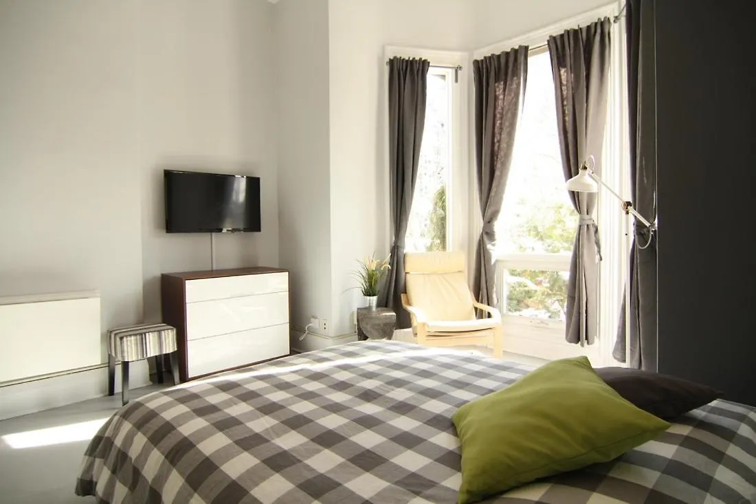 Albergue A Pousada The Clarence Park Toronto